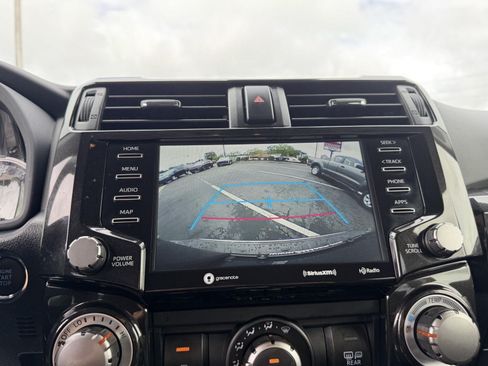 Used 2024 Toyota 4Runner TRD Off-Road Premium w/ Moonroof Package AWD/4WD image 31