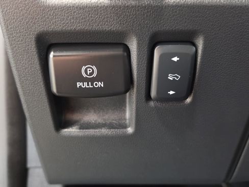 Used 2024 Ford Expedition Max XLT AWD/4WD image 18
