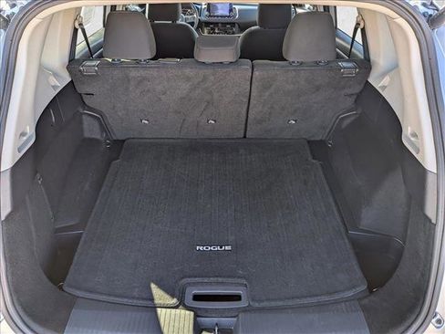 Used 2024 Nissan Rogue SV image 19