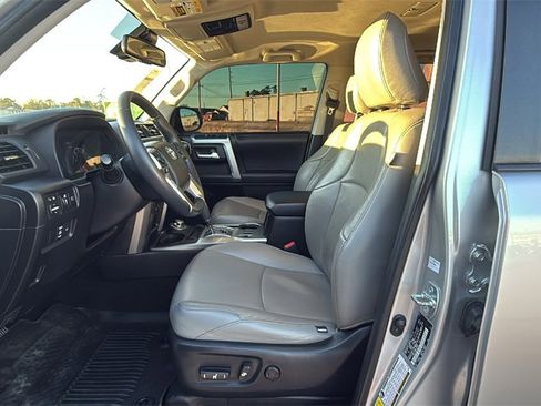 Used 2022 Toyota 4Runner SR5 image 11