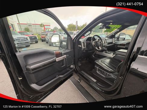 Used 2017 Ford F150 Platinum w/ Equipment Group 701A Luxury RWD image 9