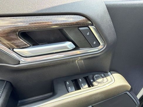 Used 2022 Chevrolet Silverado 1500 LT image 15