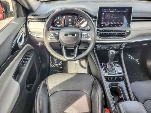 Certified 2023 Jeep Compass Limited AWD/4WD image 12