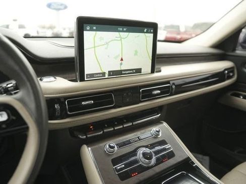 Used 2022 Lincoln Aviator Reserve w/ Elements Package Plus RWD image 28