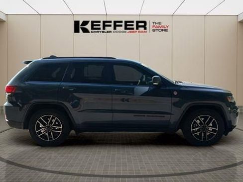 Used 2019 Jeep Grand Cherokee Trailhawk AWD/4WD image 7