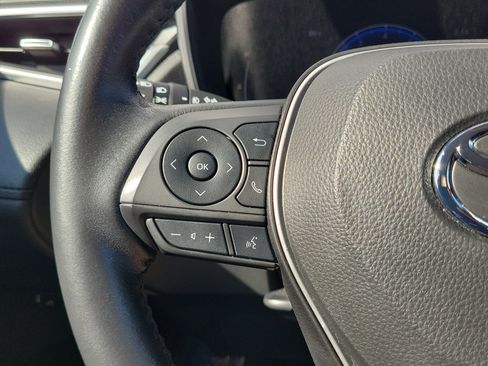 Used 2023 Toyota Corolla Cross XLE image 14