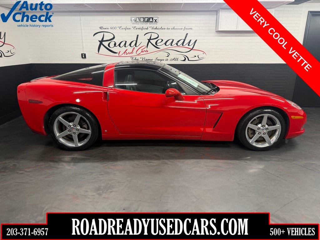 Used 2007 Chevrolet Corvette Coupe w/ Preferred Equipment Group RWD image 1