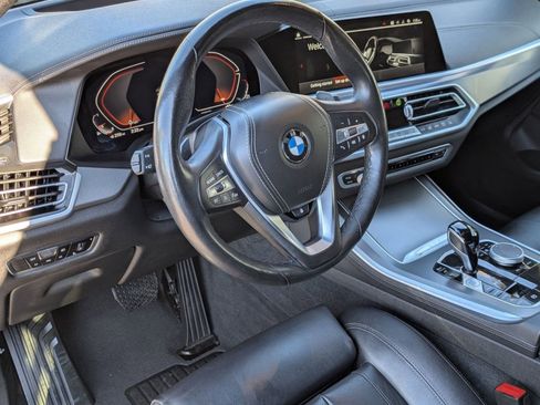 Used 2022 BMW X5 xDrive40i w/ Premium Package image 4