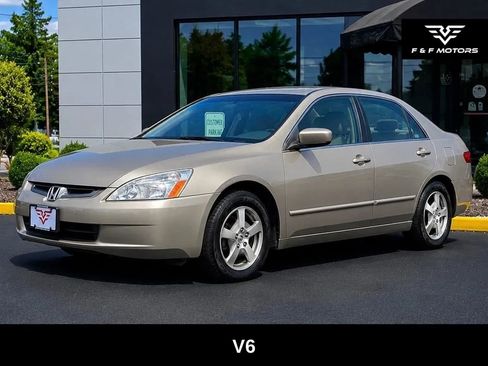 Used 2005 Honda Accord Hybrid Sedan image 2