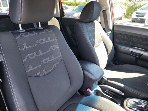Used 2012 Kia Soul + FWD image 29