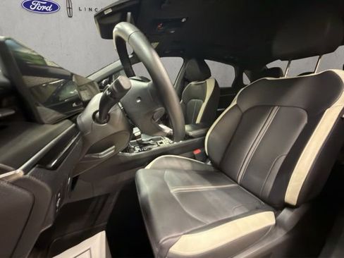 Used 2025 Kia K5 GT-Line w/ GT-Line Premium Package FWD image 12