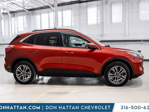 Used 2020 Ford Escape SEL image 32