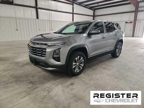 Used 2025 Chevrolet Equinox LT image 1