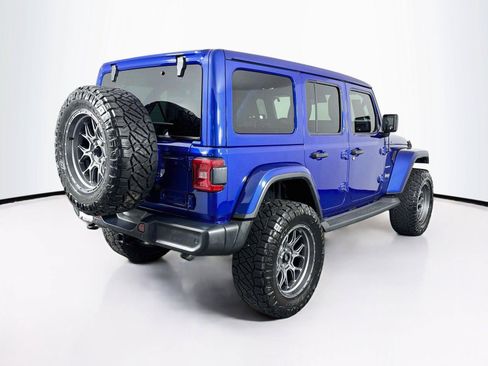 Used 2019 Jeep Wrangler Unlimited Sahara AWD/4WD image 2