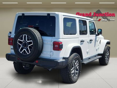 Used 2024 Jeep Wrangler Unlimited Sahara w/ Safety Group AWD/4WD image 4