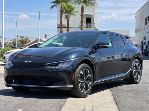 Certified 2024 Kia EV6 Wind RWD image 7
