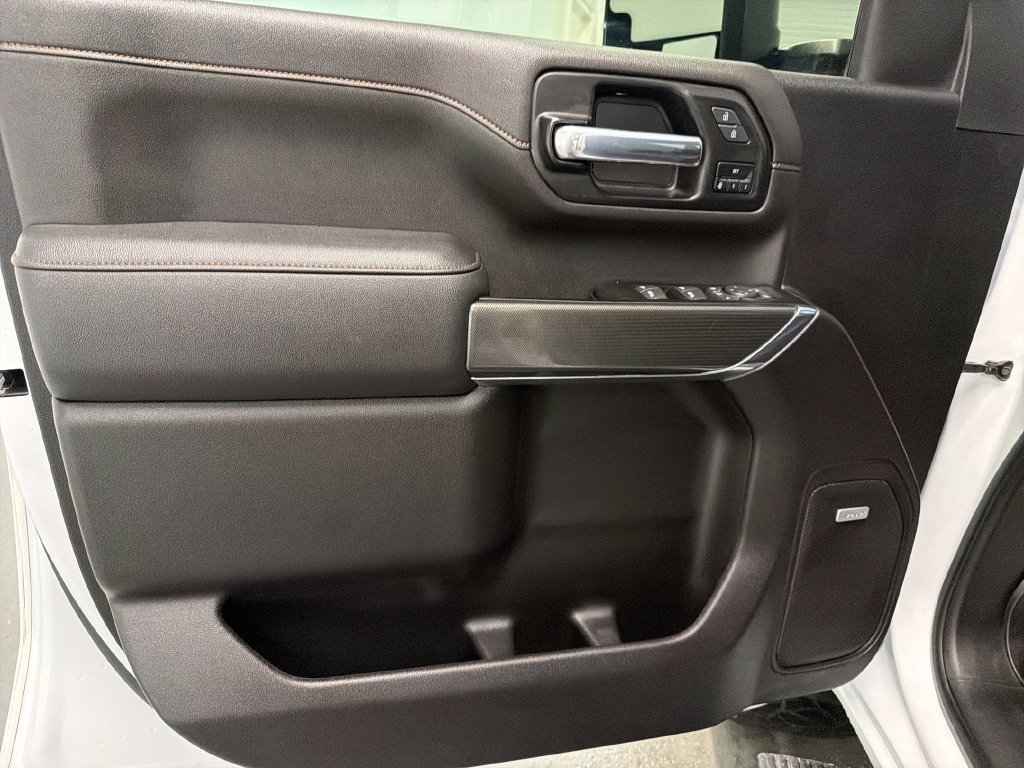 Used 2022 GMC Sierra 2500 AT4 w/ AT4 Preferred Package AWD/4WD image 13