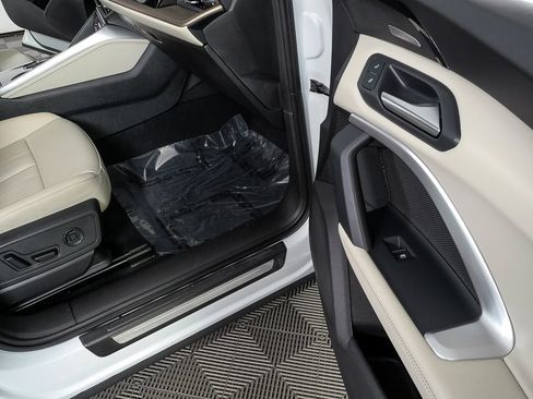 Used 2025 Audi Q5 Premium Plus w/ Premium Plus image 25