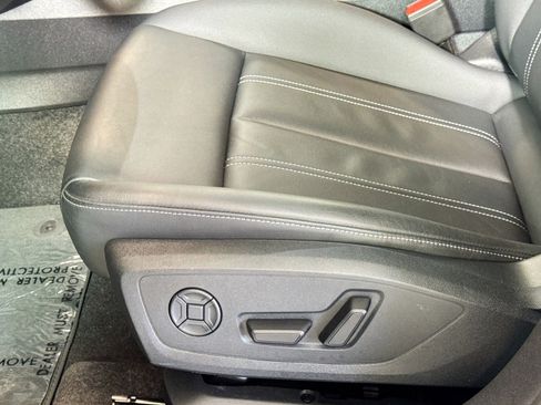 Used 2025 Audi A3 2.0T Premium Plus w/ Premium Plus Package image 17