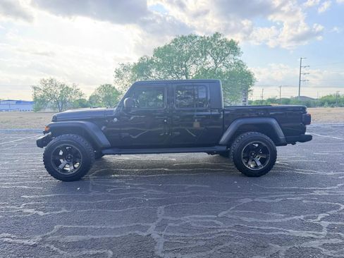 Used 2020 Jeep Gladiator Sport w/ Quick Order Package 24S image 4