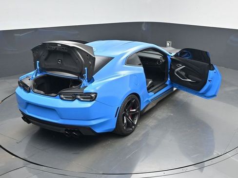 Used 2022 Chevrolet Camaro SS image 17