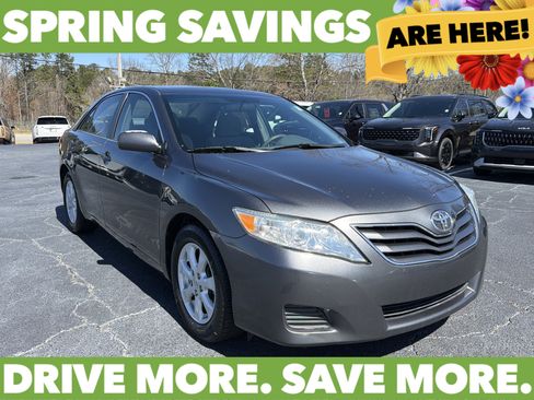 Used 2011 Toyota Camry LE w/ LE Extra-Value Pkg image 1