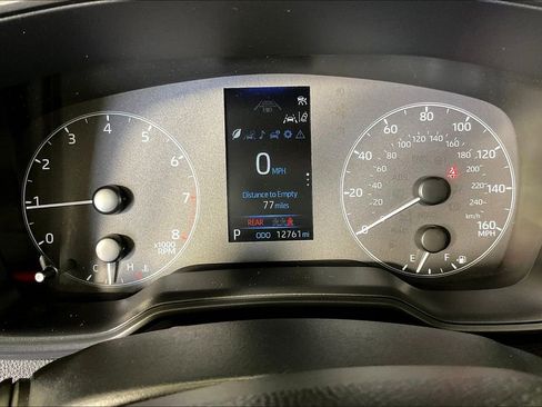 Used 2024 Toyota Corolla LE image 28