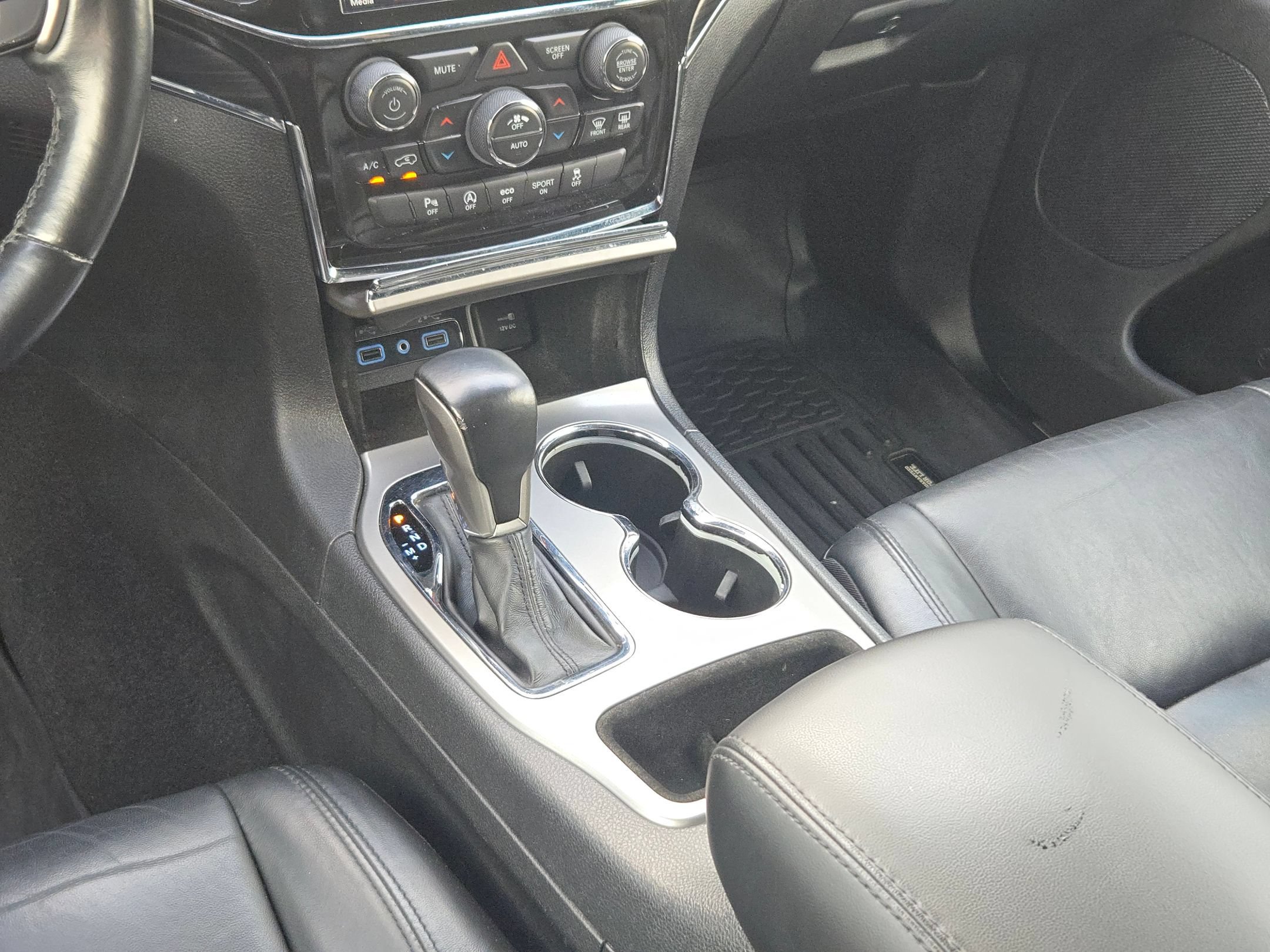 Used 2021 Jeep Grand Cherokee Limited RWD image 18
