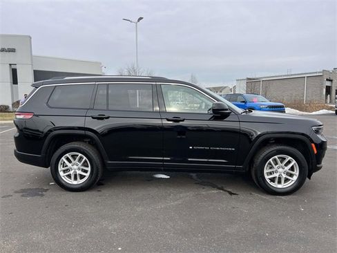 Used 2024 Jeep Grand Cherokee L Laredo image 10