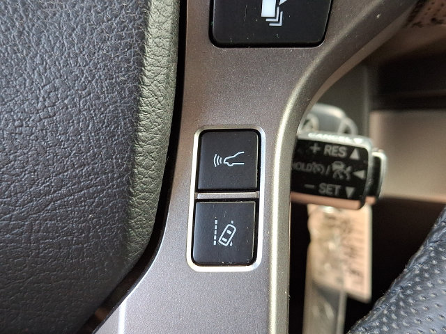 Used 2022 Toyota Tacoma SR5 AWD/4WD image 23