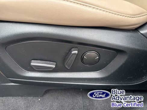 Certified 2022 Ford Explorer XLT w/ Equipment Group 202A image 18