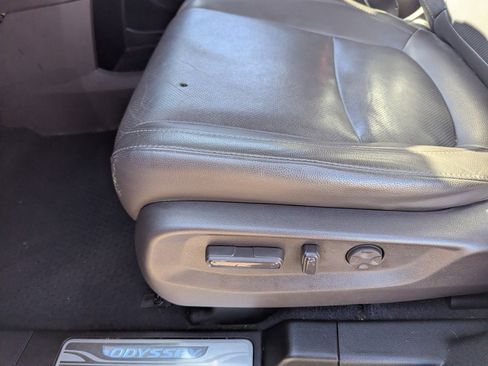 Used 2019 Honda Odyssey Elite image 12