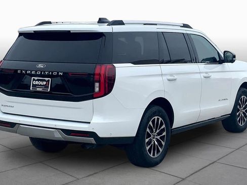 Used 2025 Ford Expedition Platinum AWD/4WD image 13