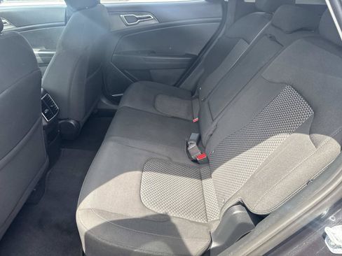 Used 2023 Kia Sportage LX AWD/4WD image 15