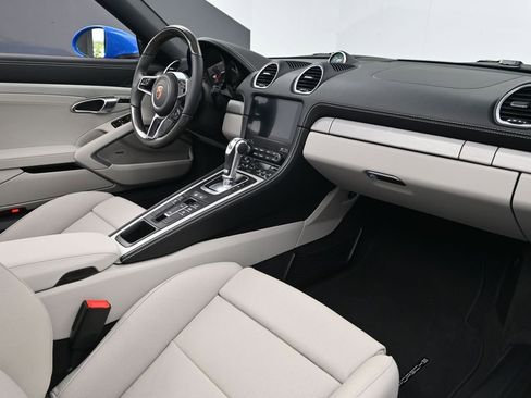 Certified 2025 Porsche 718 Boxster GTS RWD image 11