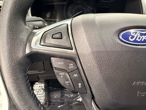 Used 2022 Ford Edge SEL w/ Convenience Package AWD/4WD image 24