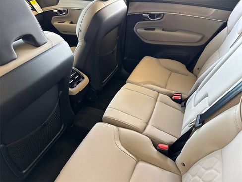 New 2026 Volvo XC90 B6 Plus w/ Protection Package Premier image 11