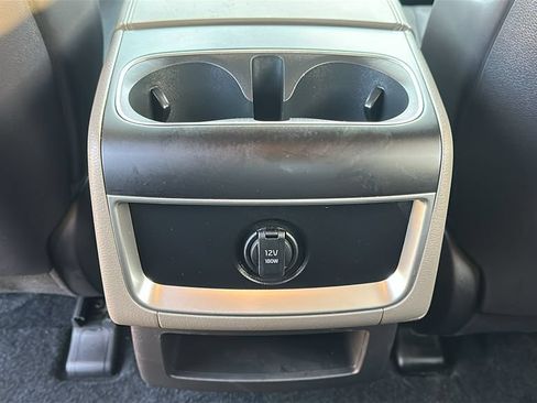 Used 2026 Kia Carnival EX FWD image 30