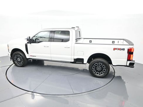 New 2026 Ford F250 Platinum image 30