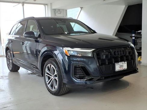 Certified 2026 Audi Q7 3.0T Premium w/ Convenience Plus Package AWD/4WD image 2