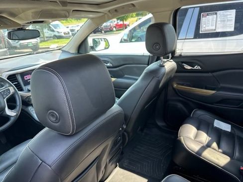 Used 2017 GMC Acadia Denali AWD/4WD image 14