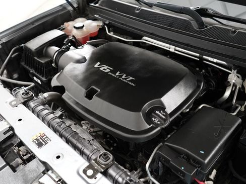 Used 2022 Chevrolet Colorado LT w/ LT Convenience Package AWD/4WD image 31