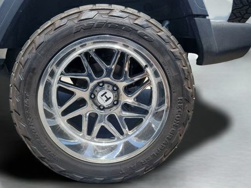 Used 2023 Jeep Wrangler Unlimited Sport AWD/4WD image 12