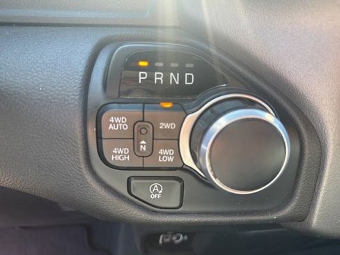 Used 2021 RAM 1500 Big Horn image 26