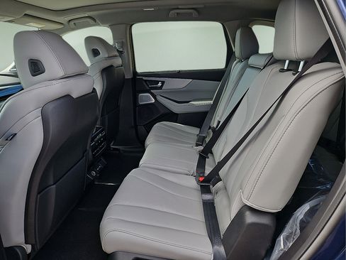 Used 2026 Acura MDX w/ Technology Package FWD image 13