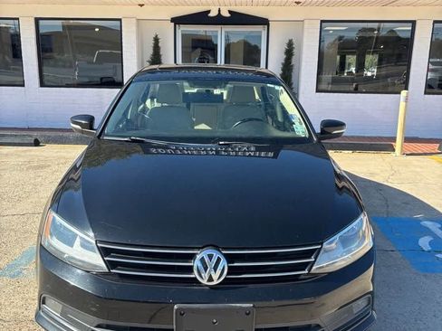 Used 2015 Volkswagen Jetta SE image 1
