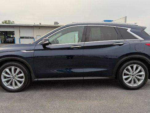 Used 2019 INFINITI QX50 Essential w/ Premium Heat Package AWD/4WD image 5