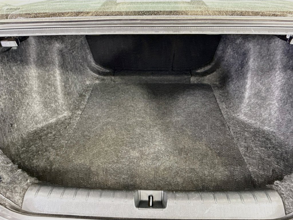 Used 2019 Honda Insight EX image 26