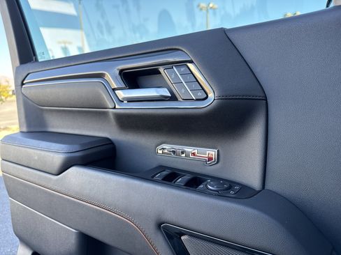 Used 2024 GMC Sierra 1500 AT4 w/ Technology Package image 11