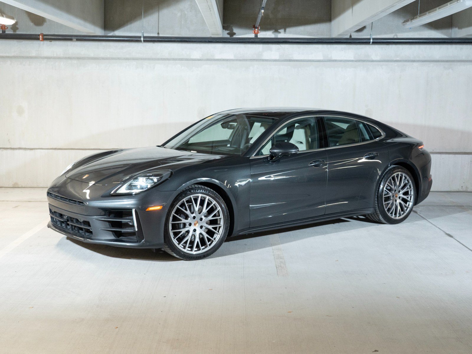 Certified 2026 Porsche Panamera 4 AWD/4WD image 1